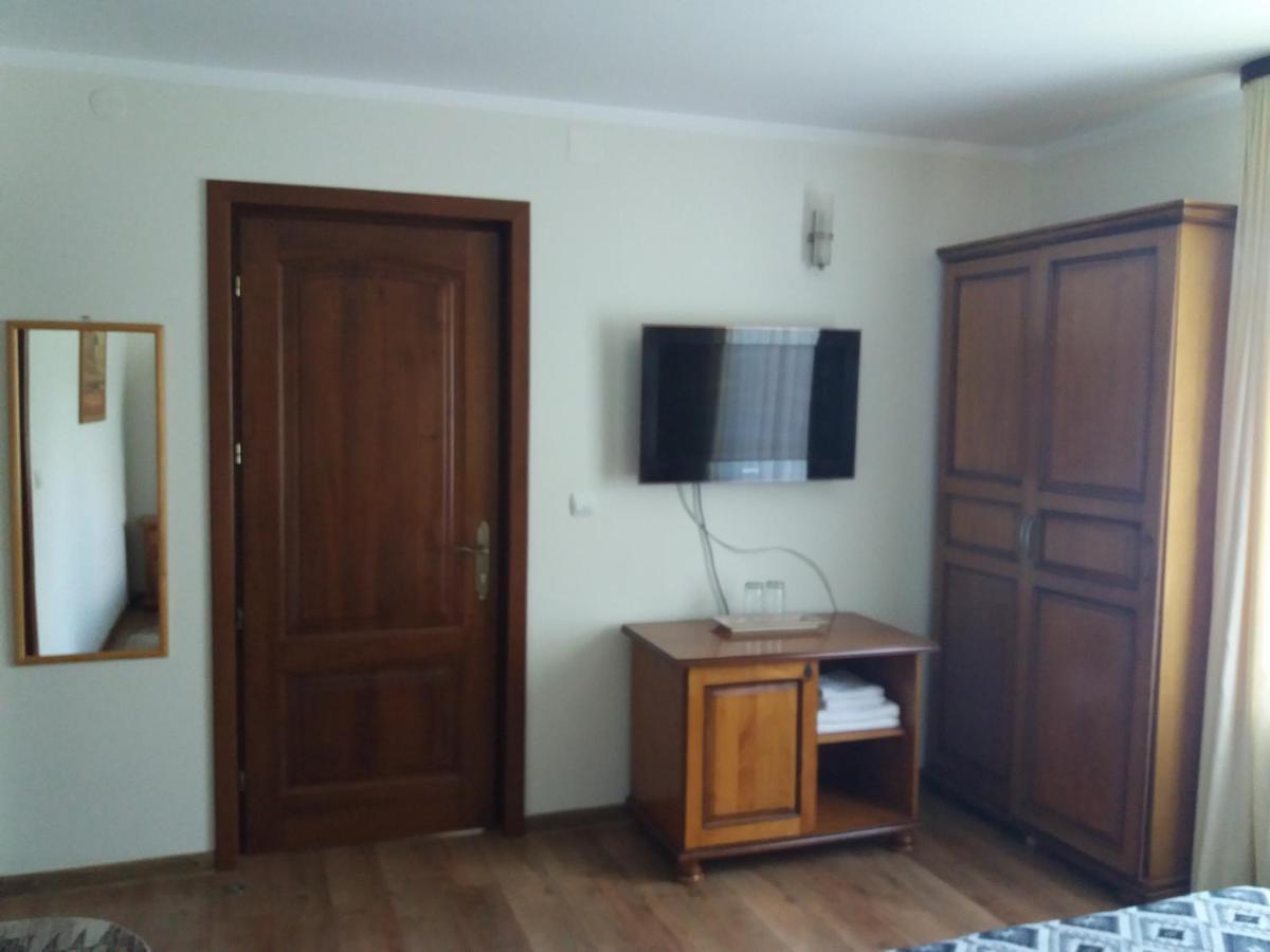 Hotel Pensiunea Alunis Sadová Zimmer foto